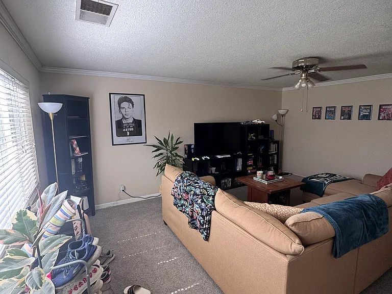 1803 Magnolia Pl — Photo 4