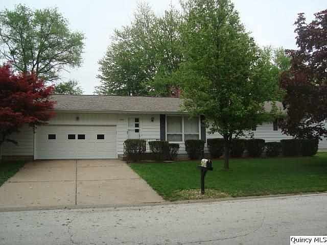 Home for Sale in Quincy, IL $123,900