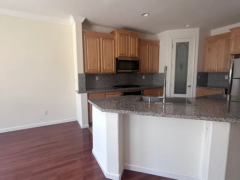 4724 Millner Way — Photo 3