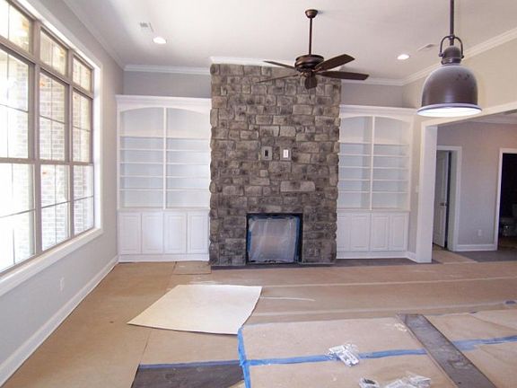 4th image of 12808 Edgebrook Way