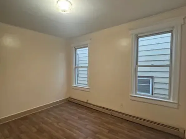 2 Mcadoo Avenue image 1 of 4