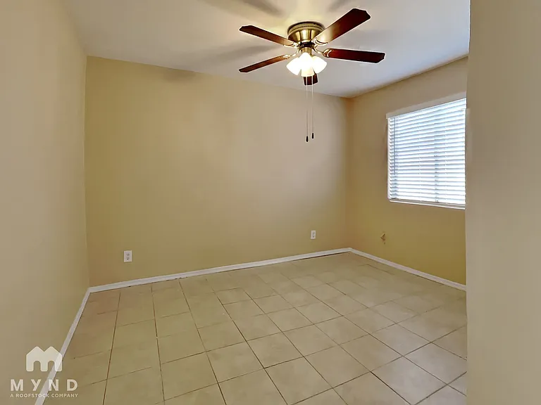 1702 E Cambridge Ave #1 — Photo 6