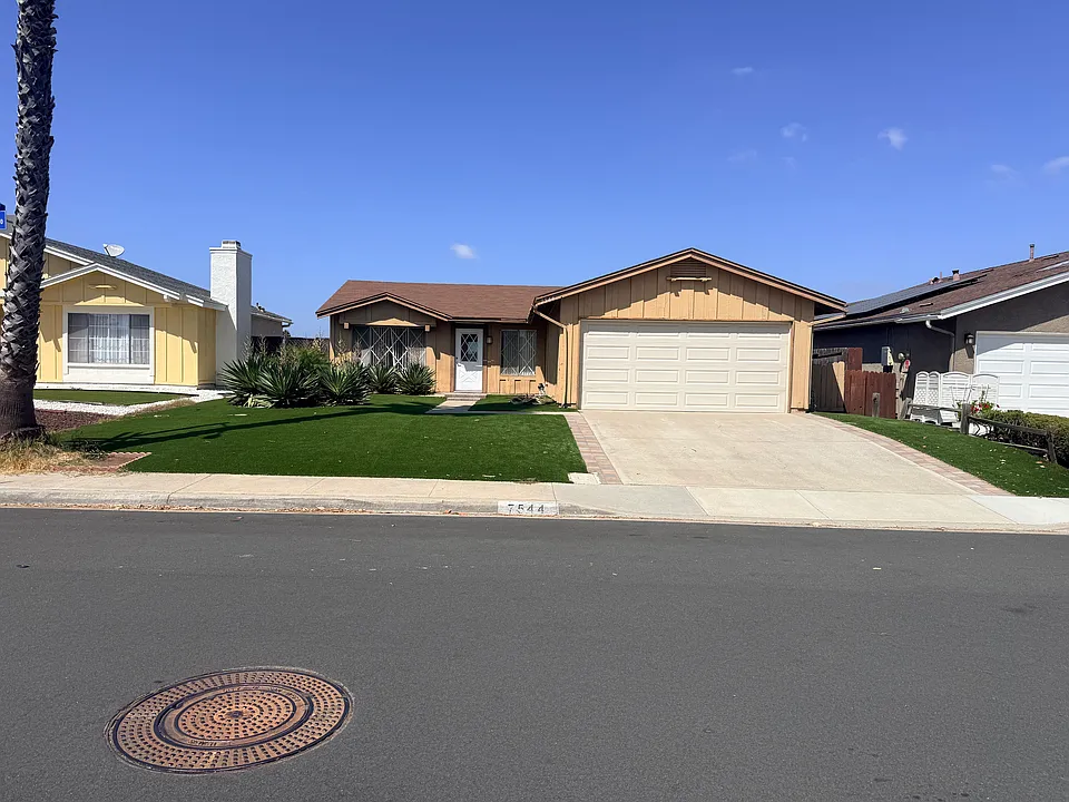 7544 Northrup Dr