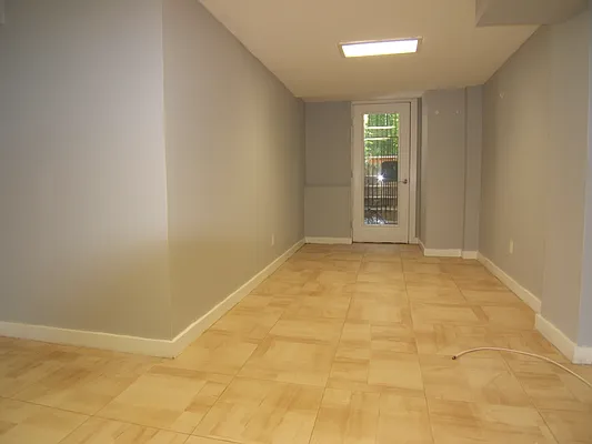 Rented by Joel Weisz, LREB | media 7