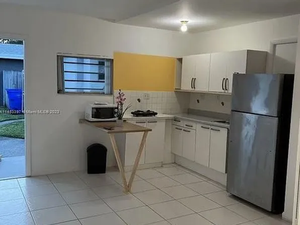 6361 Raleigh St, Hollywood, FL 33024