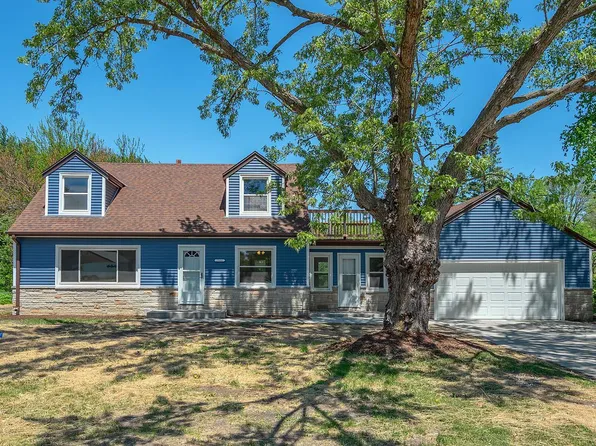 7920 W Puetz ROAD, Franklin, WI 53132