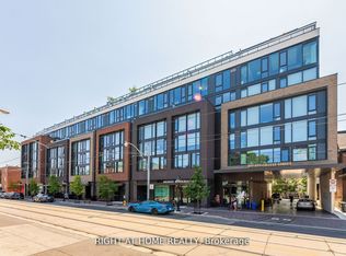 897 College St W #217, Toronto, ON M6H 2C2