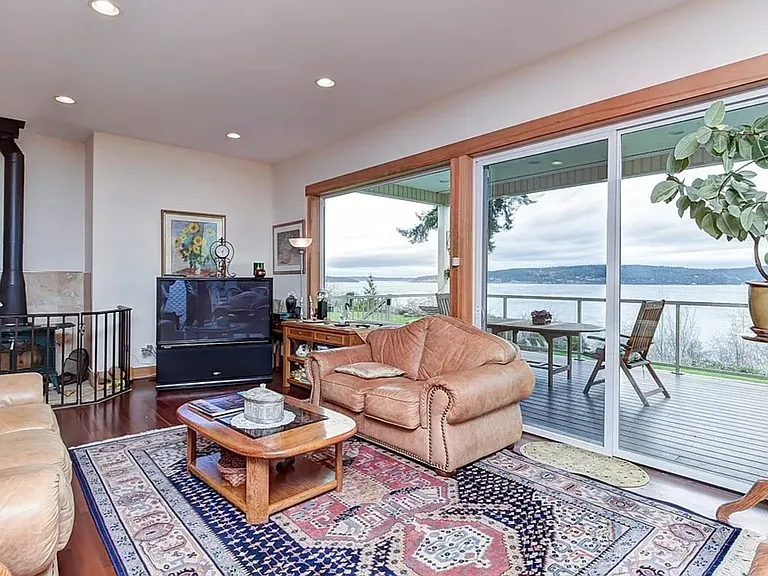 444 W North Camano Dr #1 — Photo 2