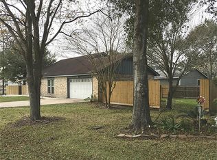 1146 Bobby St, Pearland, TX 77581