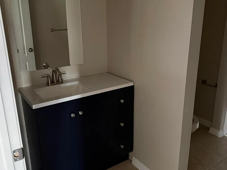 1 Memorial Dr #203 — Photo 7