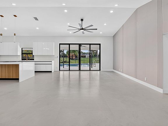 5th image of 10226 FRESH MEADOW Lane