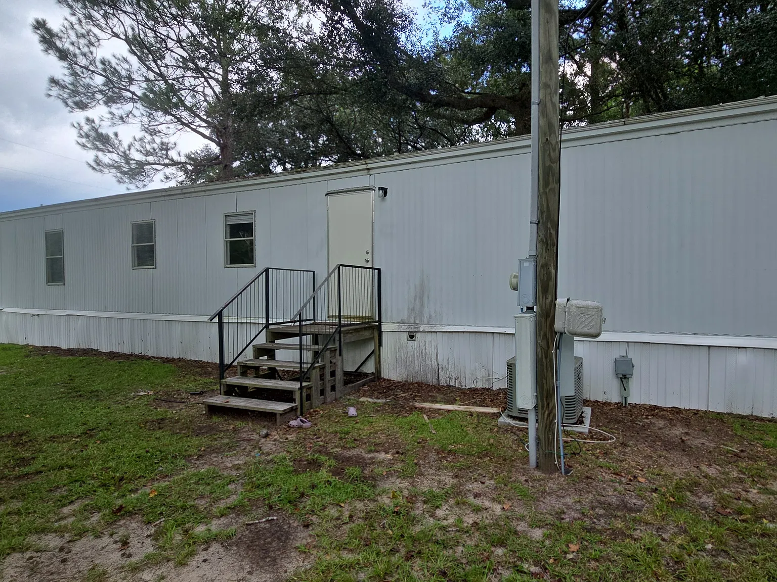 3 bed, $875 — Photo 1