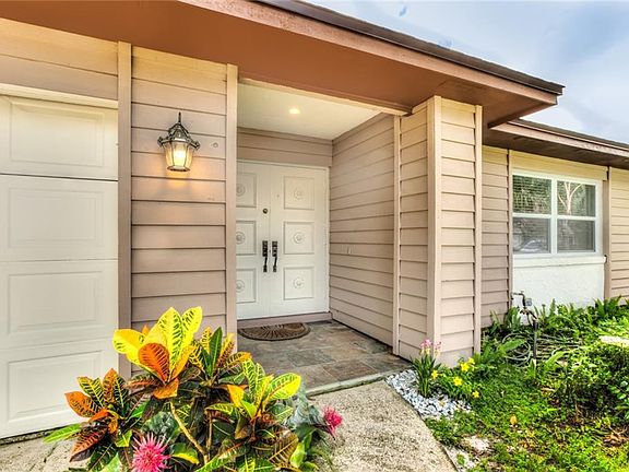 3rd image of 8104 Banyan Blvd