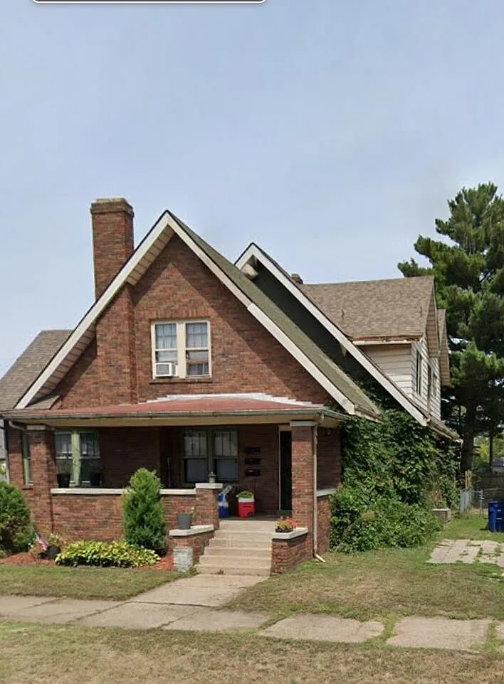 502 Pearl St photo 1