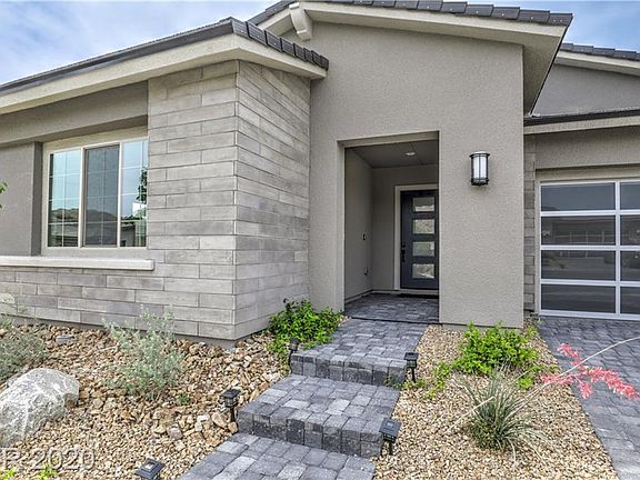 2nd image of 10961 Red Yucca Dr
