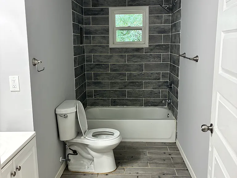 5315 West St — Photo 5