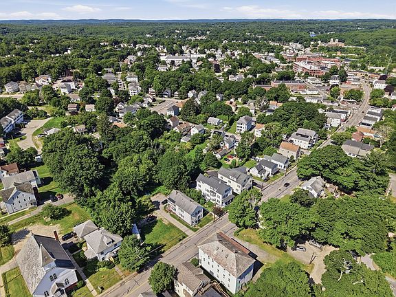 3rd image of 66 Lake St