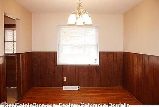 5th image of 6049 Telford Dr