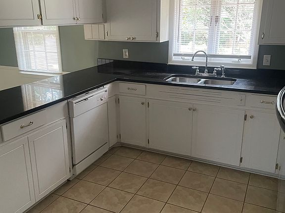 2nd image of 432 Blackwood Dr