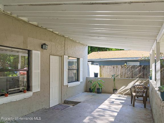 3rd image of 9606 N Aster Ave