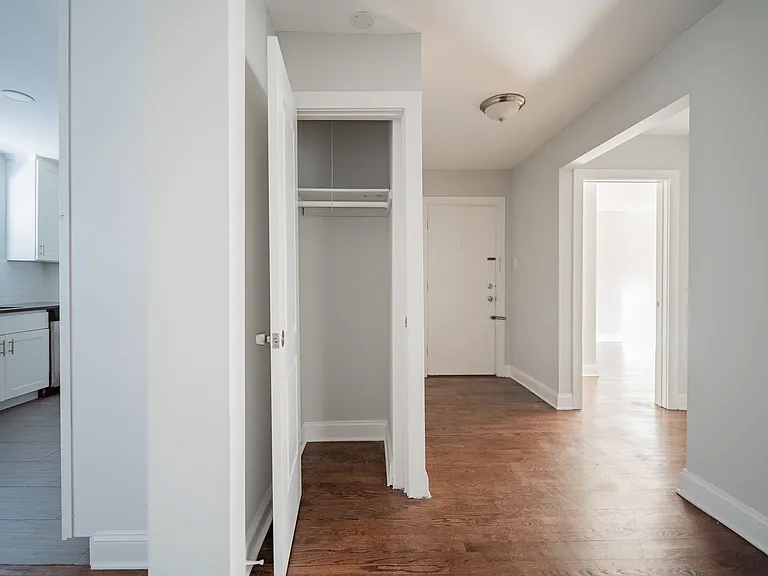 Closet Space 7357-2S