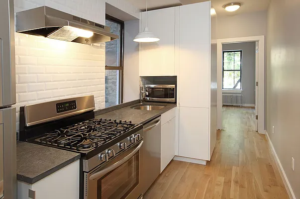 Rented by Nooklyn NYC LLC | media 22