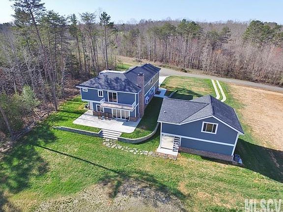 2nd image of 131 Arapaho Ct