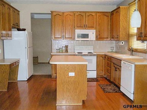 5th image of 4206 N 163rd Ave