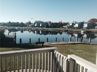 116 Fairharbor Dr, Patchogue, NY 11772
