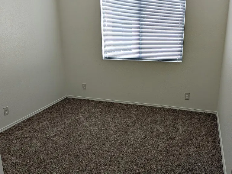1008 Kiska St NW — Photo 15