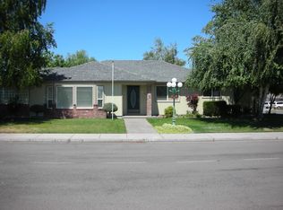 897 Forest Glen Dr, Central Pt, OR 97502