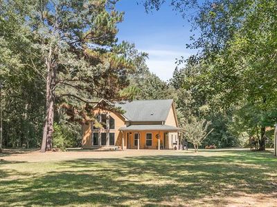 317 S Broad St, Cowarts, AL, 36321