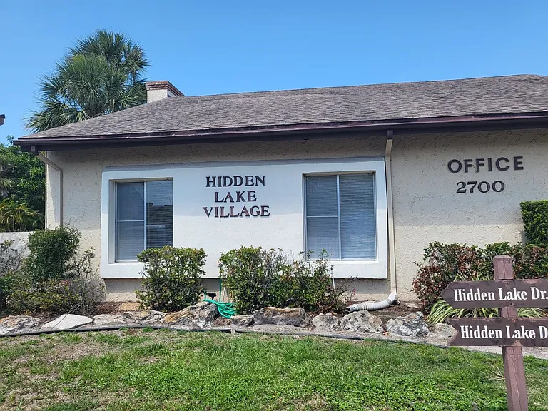 2721 Hidden Lake Blvd #C — Photo 17