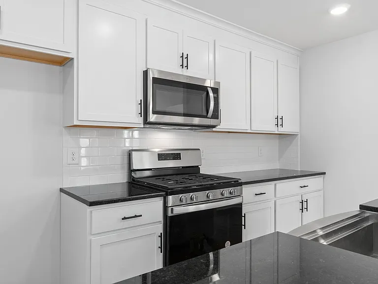917 Frog Gip Pond Ct — Photo 8