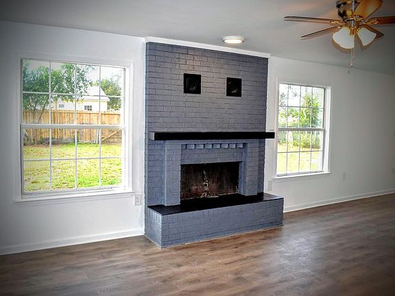 3rd image of 33 Alma Ave