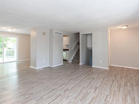 3rd image of 11334 E Mutz Cir
