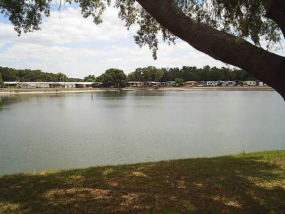 3rd image of 4599 Lakeland Harbor Loop
