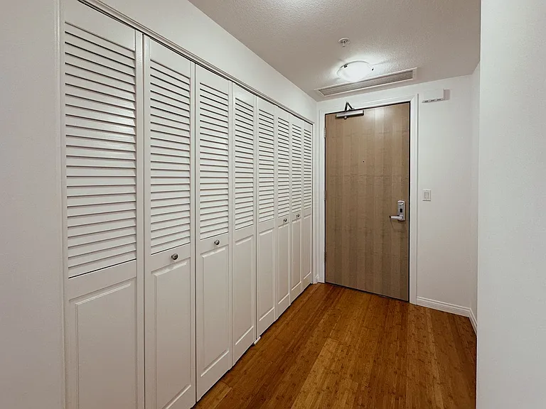555 Front St #602 — Photo 14