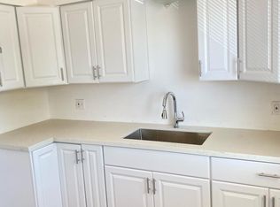 4824 E Hedges Ave APT C, Fresno, CA 93727