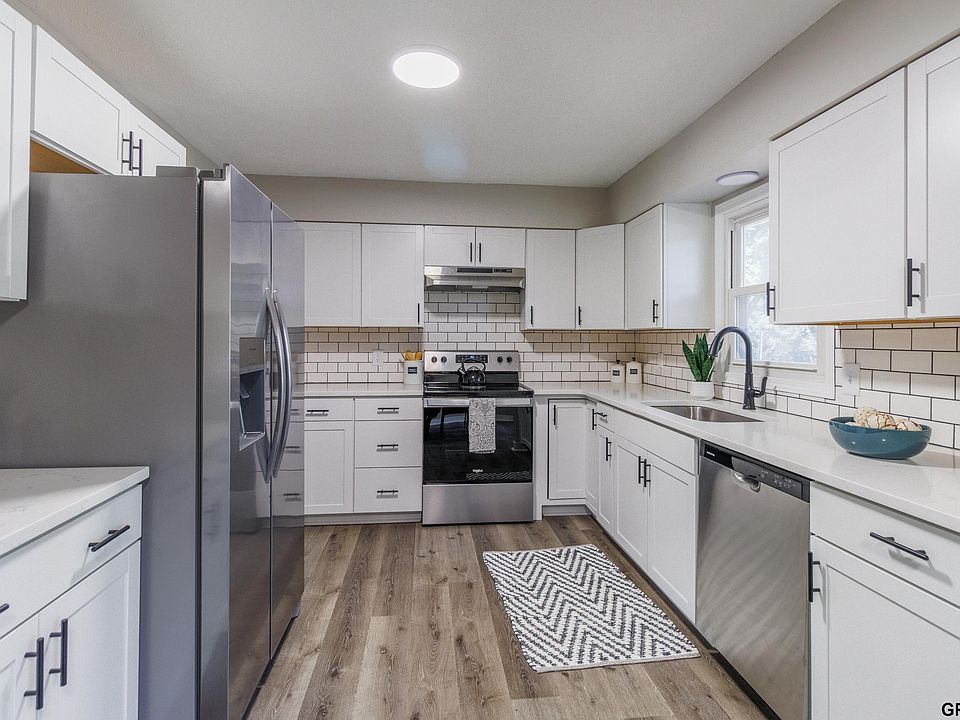 1st image of 600 Wulf Dr