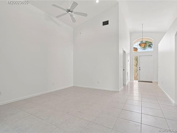 5th image of 3137 SE Brierwood Pl