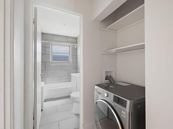5th image of 817 Seward St #1B