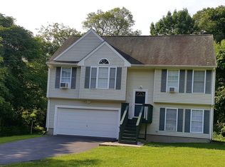171 Azalea Dr, Groton, CT 06340