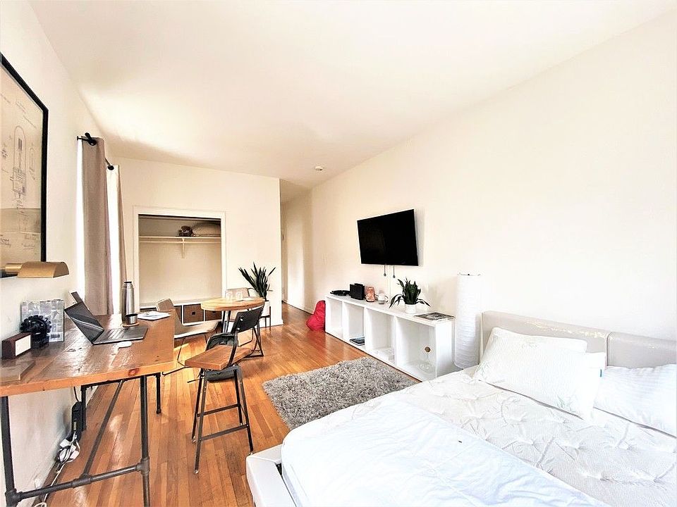 2nd image of 1681 1st Ave #4B