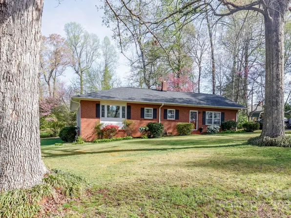 194 Fernwood Cir, Rutherfordton, NC 28139