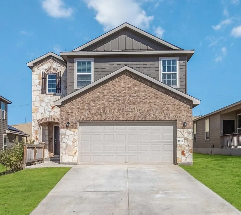 3 bed, 2.5 bath, 1804 sqft, $1,775 — Photo 1