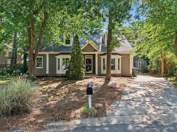 12104 Queensbridge Ct, Raleigh, NC 27613