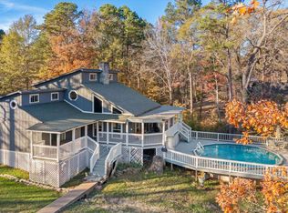 123 Leigh Ln, White Oak, TX 75693