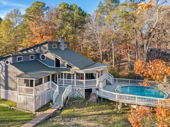 123 Leigh Ln, White Oak, TX 75693