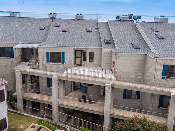 3rd image of 460A Yacht Club Dr #A